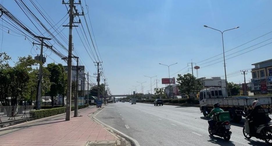 出售 5 卧室 商业空间 在 Sam Phran, Nakhon Pathom