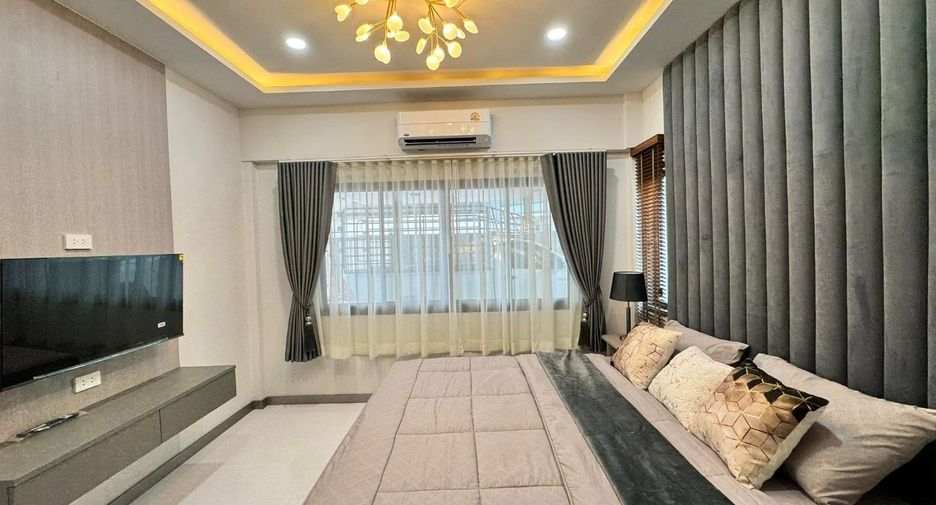 Villa en alquiler de 3 habitaciones en Bang Lamung, Chonburi