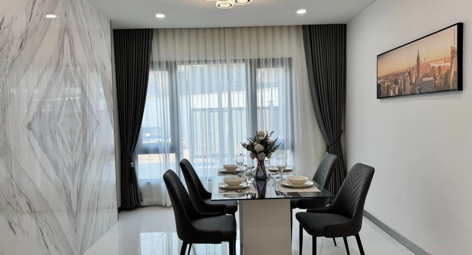 Villa en alquiler de 3 habitaciones en Bang Lamung, Chonburi