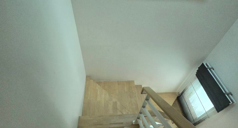 Casa adosada en venta de 2 habitaciones en Bang Sao Thong, Samut Prakan