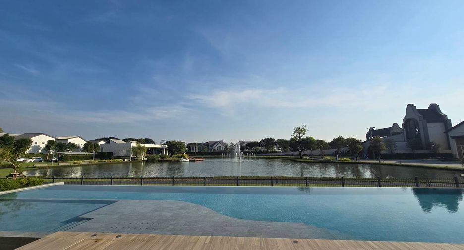 Casa adosada en venta de 2 habitaciones en Bang Sao Thong, Samut Prakan