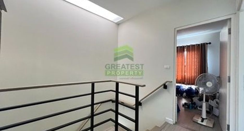 Reihenhaus zum Kauf mit 4 Zimmer in Chom Thong, Bangkok
