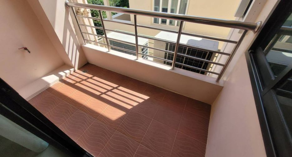 For rent 2 bedrooms apartment in Khlong Toei, Bangkok