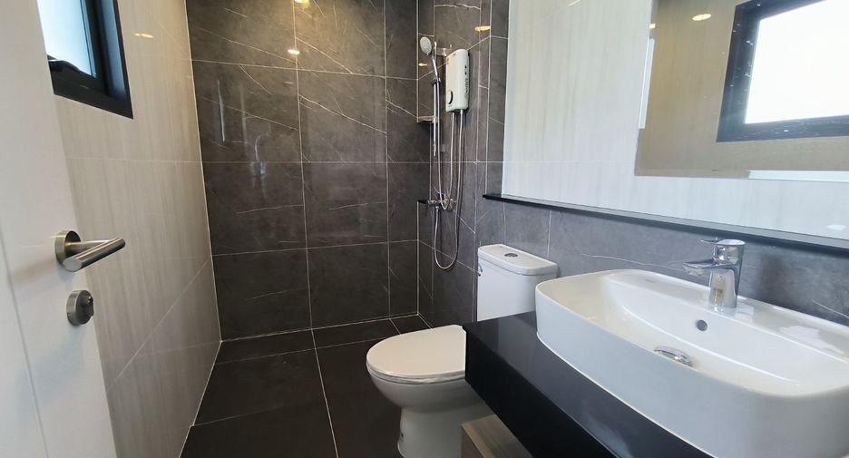 For rent 4 bedrooms house in Bang Phli, Samut Prakan