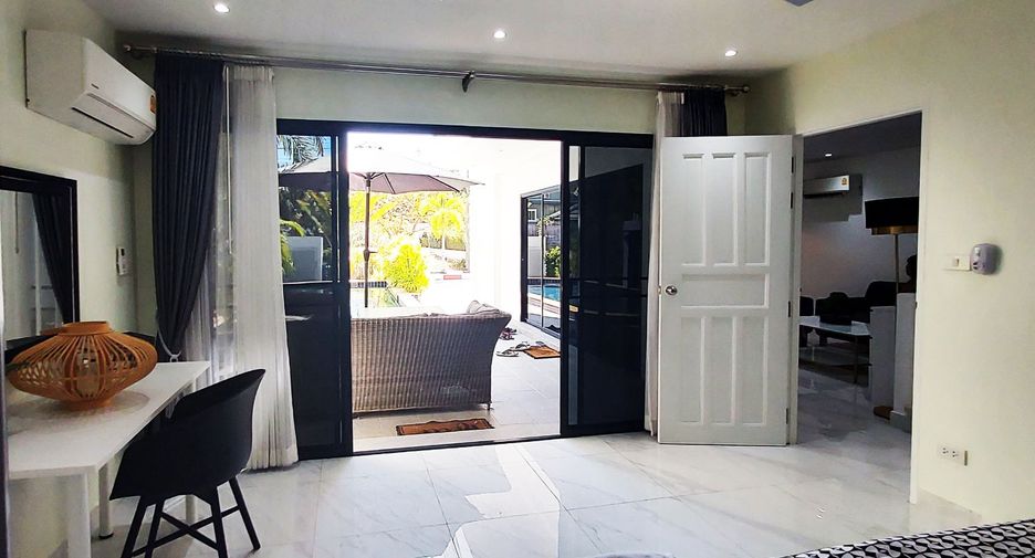 For sale 3 bedrooms villa in Mueang Rayong, Rayong