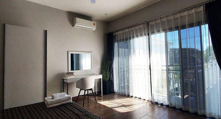 For sale 3 bedrooms villa in Mueang Rayong, Rayong