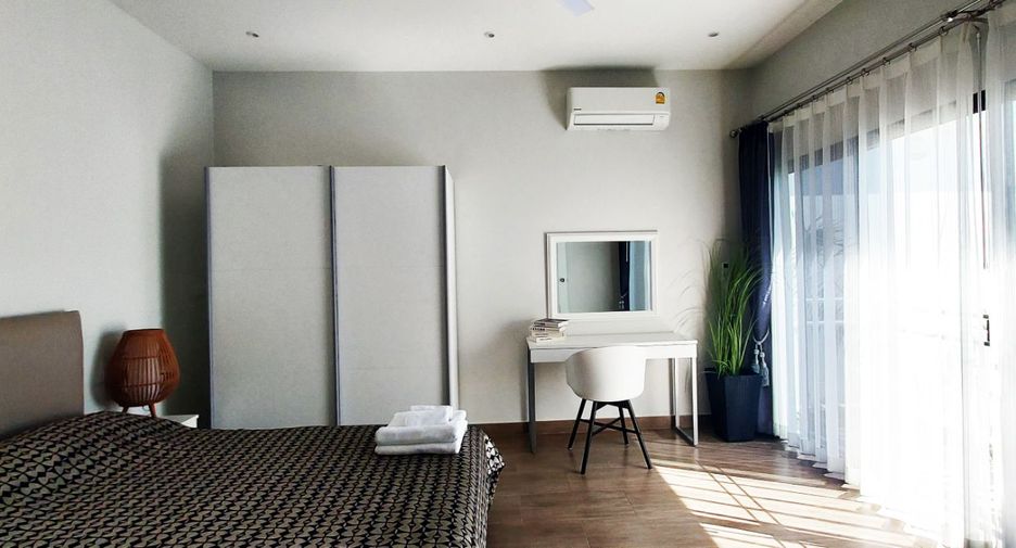 For sale 3 bedrooms villa in Mueang Rayong, Rayong