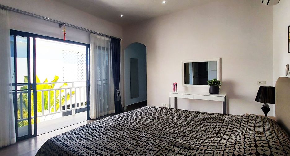 For sale 3 bedrooms villa in Mueang Rayong, Rayong