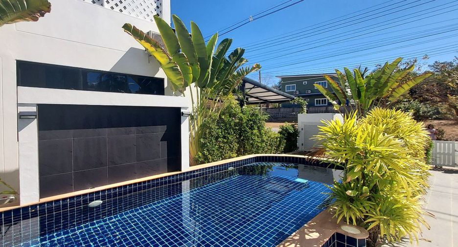 For sale 3 bedrooms villa in Mueang Rayong, Rayong