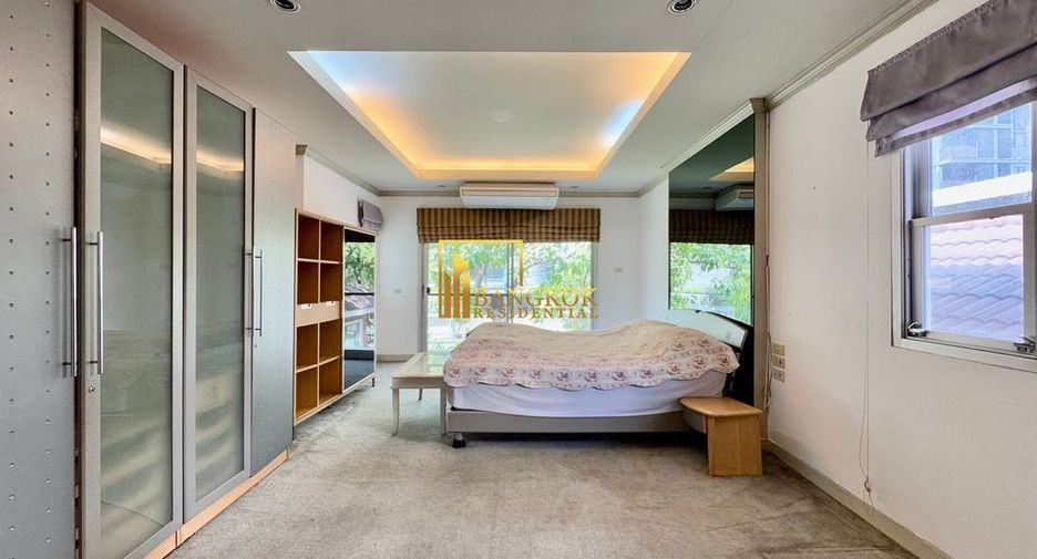 Reihenhaus zur Miete mit 2 Zimmer in Khlong Toei, Bangkok