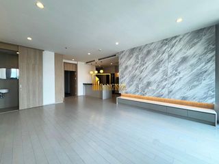 À louer 3 chambres condo à Pathum Wan, Bangkok