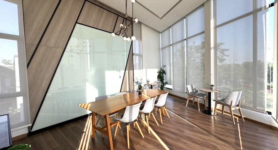 For rent 3 bedrooms townhouse in Bang Phli, Samut Prakan