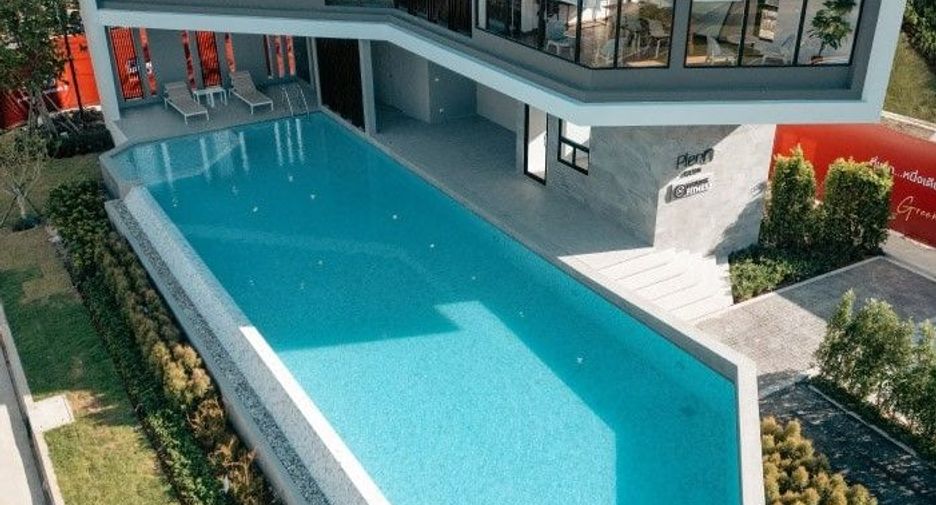 For rent 3 bedrooms townhouse in Bang Phli, Samut Prakan