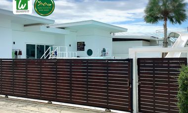For sale 6 bedrooms villa in Hua Hin, Prachuap Khiri Khan