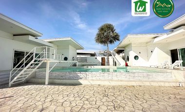 For sale 6 bedrooms villa in Hua Hin, Prachuap Khiri Khan