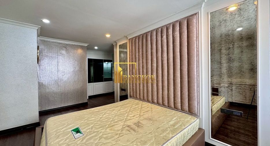 For rent 3 bedrooms condo in Khlong Toei, Bangkok