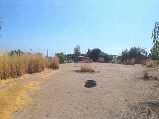 For sale land in Song Phi Nong, Suphan Buri