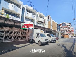 For sale 6 bedrooms retail Space in Din Daeng, Bangkok