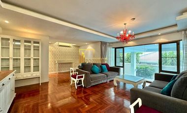 For rent 3 bedrooms condo in Yan Nawa, Bangkok