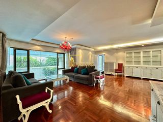 For rent 3 bedrooms condo in Yan Nawa, Bangkok