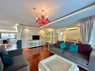 For rent 3 bedrooms condo in Yan Nawa, Bangkok