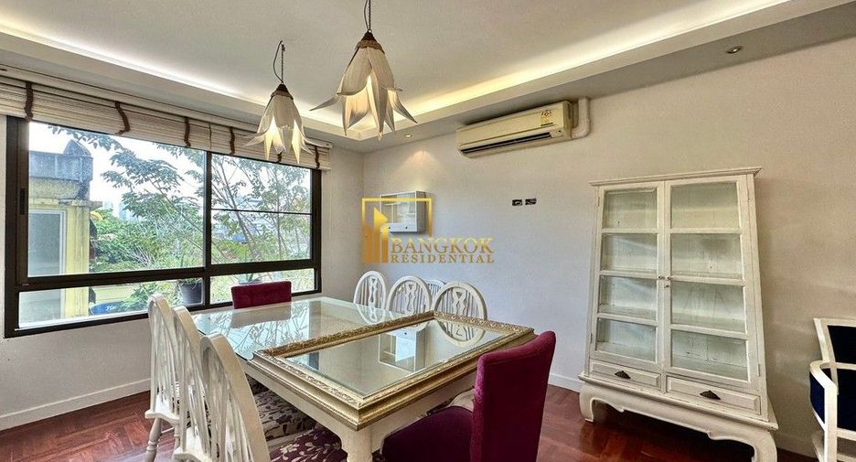For rent 3 bedrooms condo in Yan Nawa, Bangkok