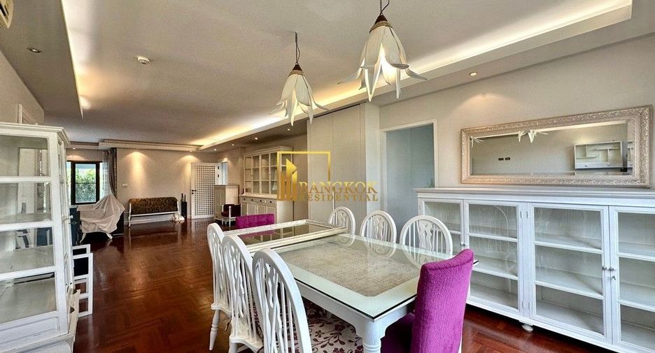 For rent 3 bedrooms condo in Yan Nawa, Bangkok
