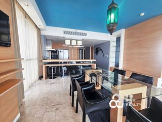 For sale 3 bed condo in Yan Nawa, Bangkok