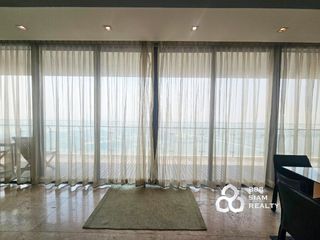 For sale 3 bed condo in Yan Nawa, Bangkok