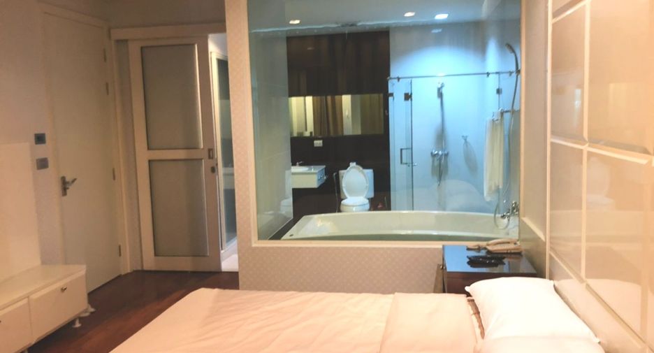 For rent and for sale 1 bed condo in Pathum Wan, Bangkok