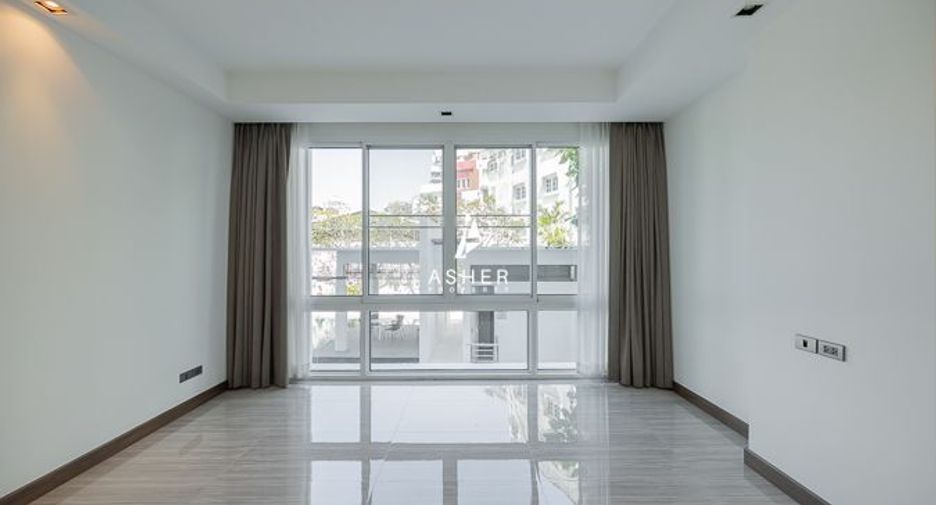 For rent and for sale 4 bedrooms condo in Khlong Toei, Bangkok