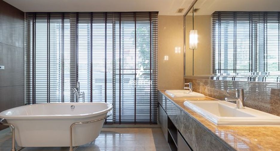 For rent and for sale 4 bedrooms condo in Khlong Toei, Bangkok