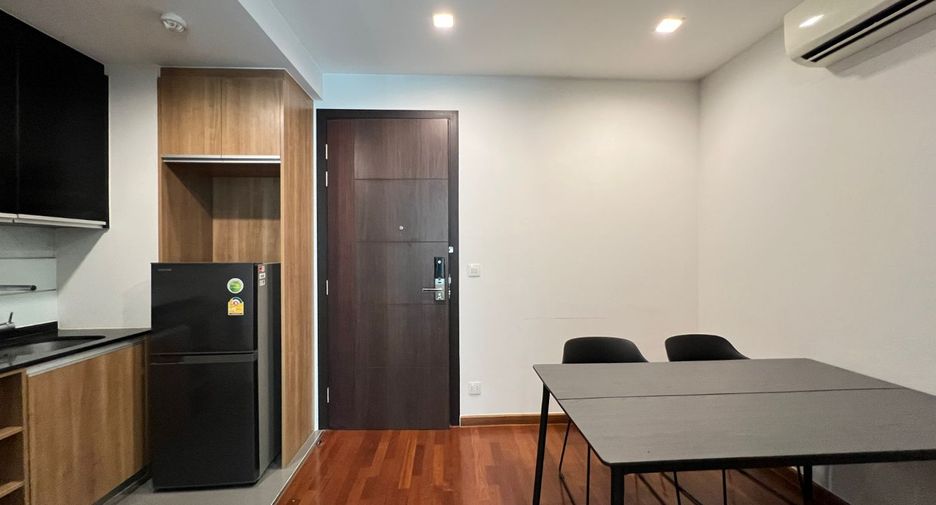 For sale 1 Beds condo in Pathum Wan, Bangkok