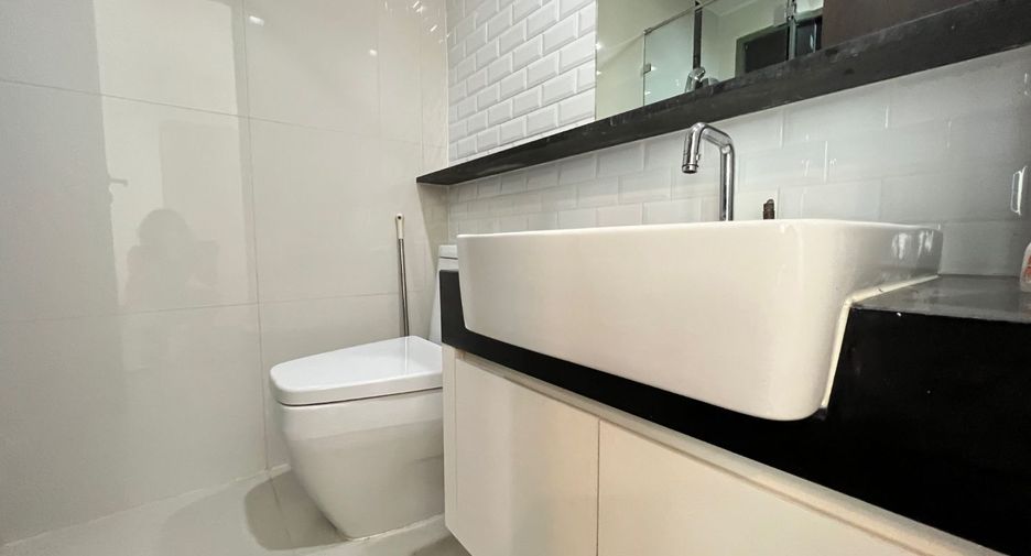 For sale 1 Beds condo in Pathum Wan, Bangkok