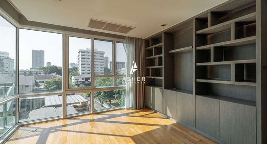 For rent and for sale 4 bedrooms condo in Khlong Toei, Bangkok