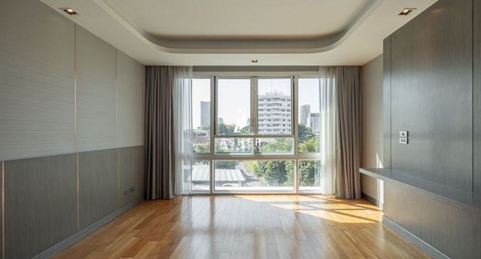 For rent and for sale 4 bedrooms condo in Khlong Toei, Bangkok