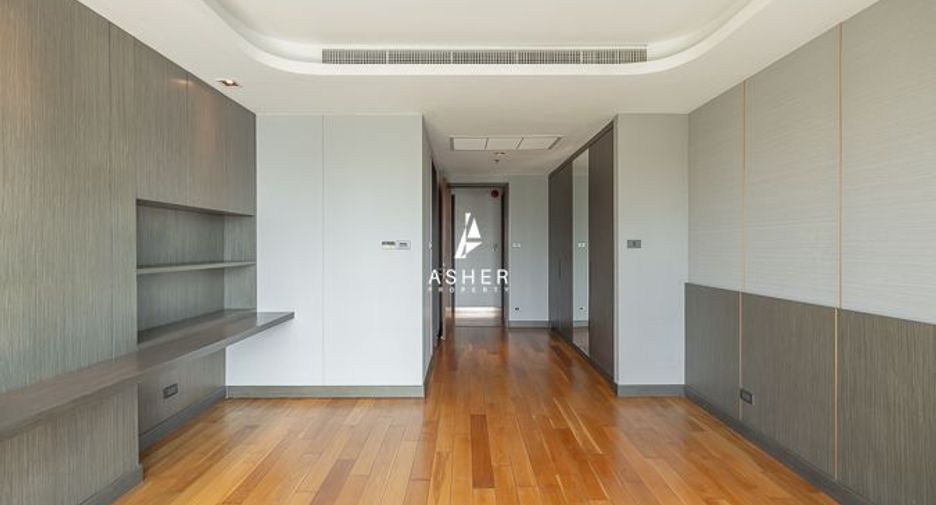 For rent and for sale 4 bedrooms condo in Khlong Toei, Bangkok