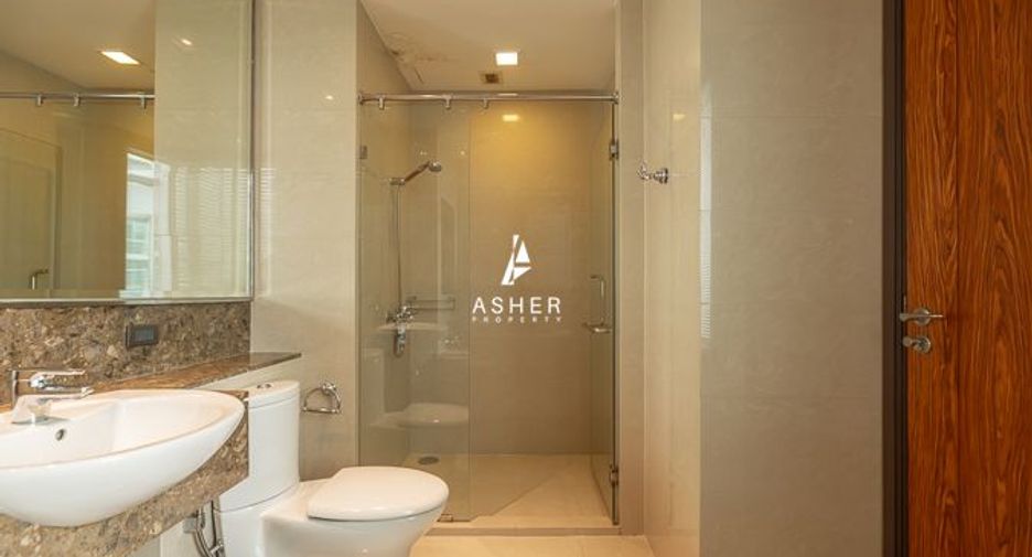 For rent and for sale 4 bedrooms condo in Khlong Toei, Bangkok