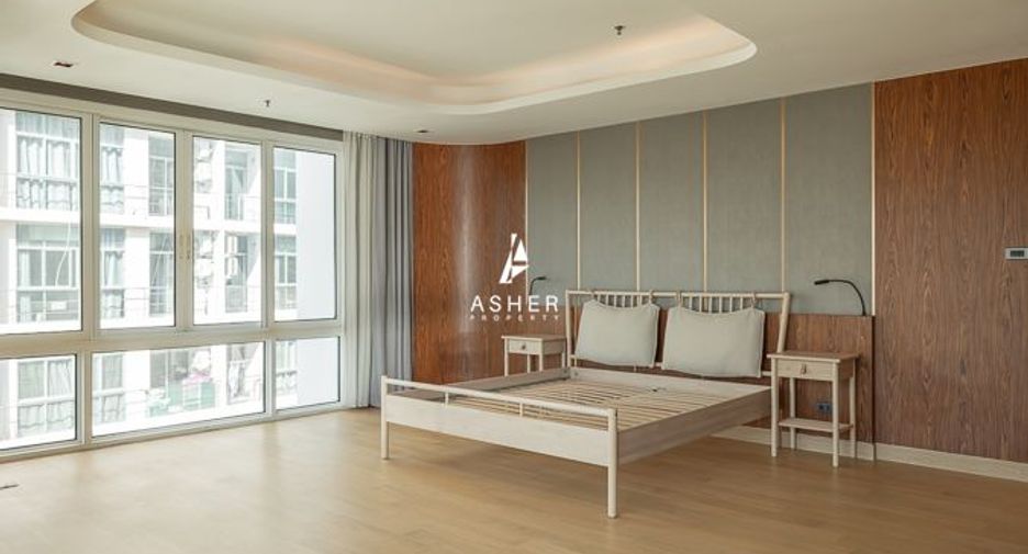 For rent and for sale 4 bedrooms condo in Khlong Toei, Bangkok