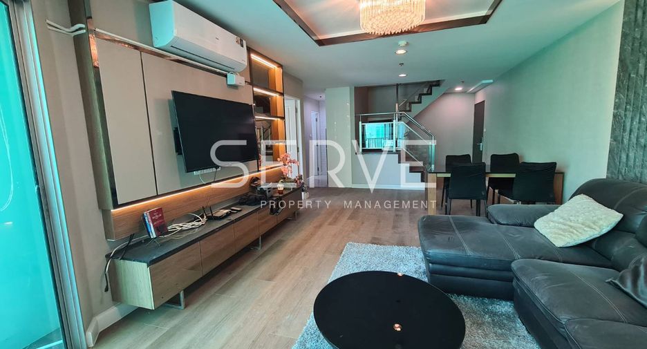 For rent 4 bed condo in Huai Khwang, Bangkok