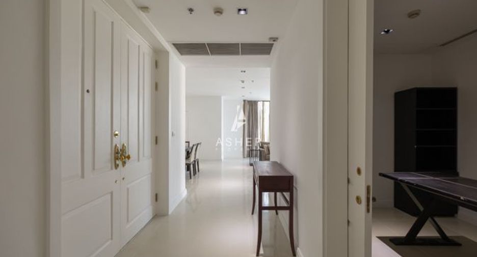 À louer 3 chambres condo à Pathum Wan, Bangkok