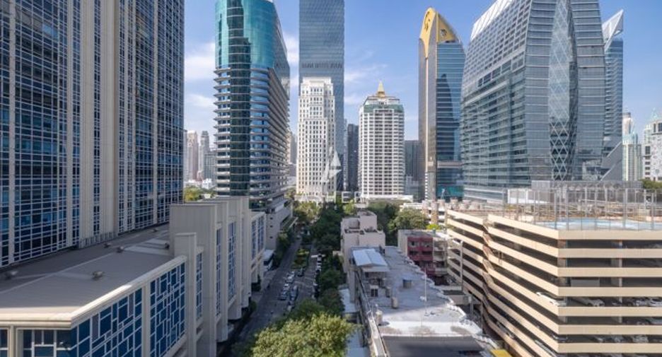 À louer 3 chambres condo à Pathum Wan, Bangkok