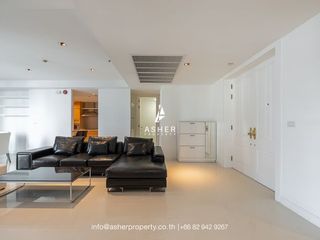 For rent 2 bedrooms condo in Pathum Wan, Bangkok