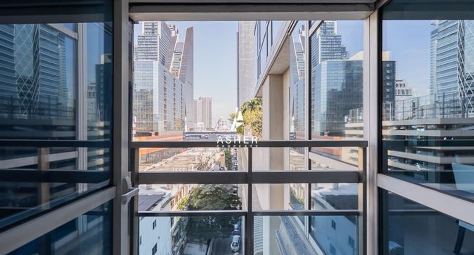 Wohnung zur Miete mit 2 Zimmer in Pathum Wan, Bangkok