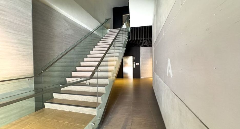 For rent retail Space in Khlong Toei, Bangkok