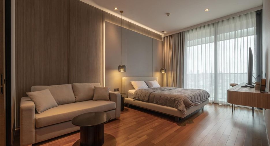 For rent 2 bed condo in Khlong San, Bangkok