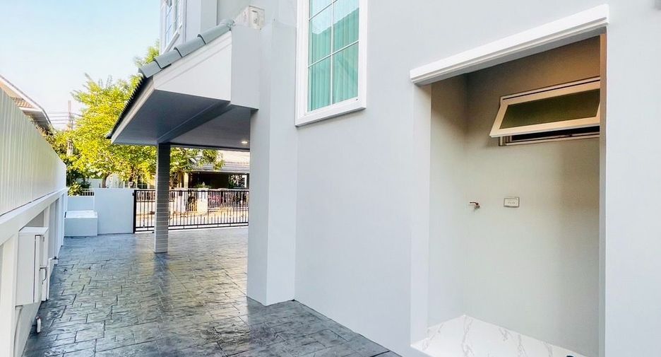 Haus zum Kauf mit 4 Zimmer in Nong Khaem, Bangkok