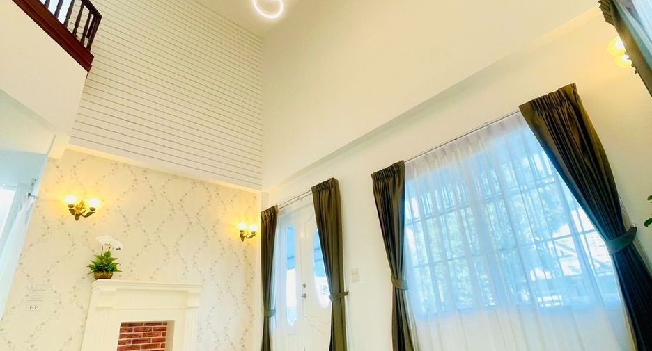 Haus zum Kauf mit 4 Zimmer in Nong Khaem, Bangkok