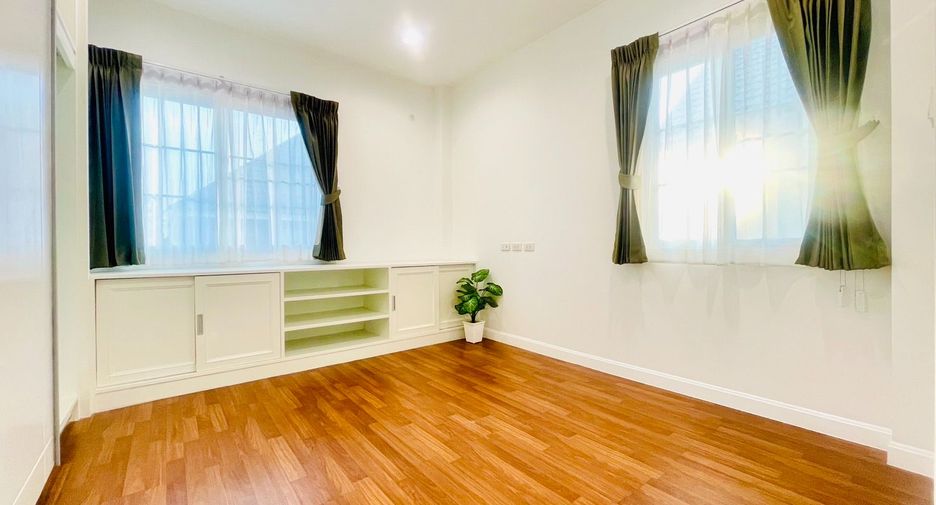 Haus zum Kauf mit 4 Zimmer in Nong Khaem, Bangkok