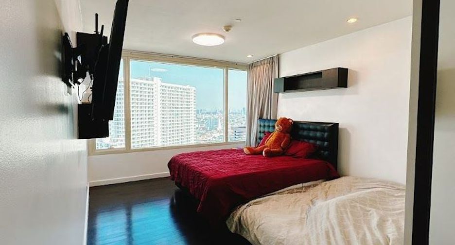 À louer et à vendre 3 chambres condo à Khlong San, Bangkok